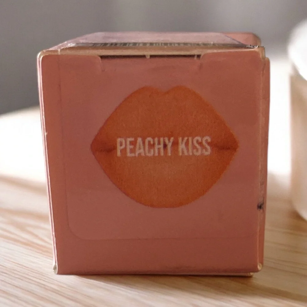 💎 Huda Beauty Lip Blush Creamy Lip & Cheek Stain Peachy Kiss New In Box